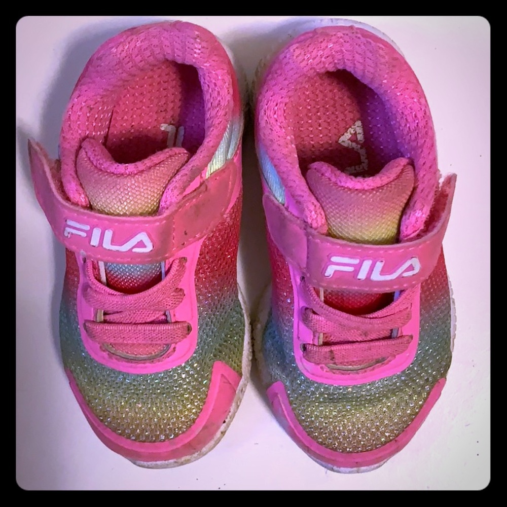 Fila tennis shoes